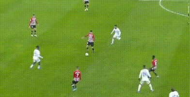 英媒：罗克回归巴甲后浴火重生，曼联盼补强锋线已对他关注