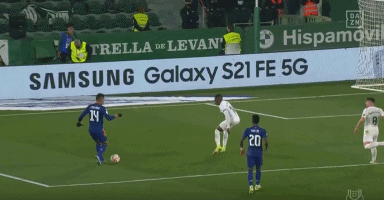 亚马尔战法兰克福全场数据：三次关键传球，助攻孔德反超比分