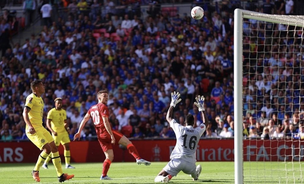 门德斯：不知道为啥有这么多关于亚马尔的噪音，我们都年轻过